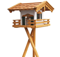Groes Schwarzwlder Futterhaus mit Fu